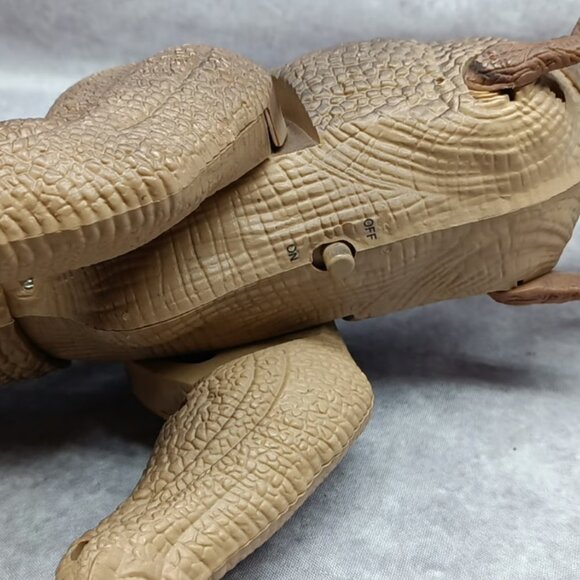 Jurassic World Camp Cretaceous Roaring Tyrannosaurus Rex Jurassic Park 20” B129 - Picture 4 of 7